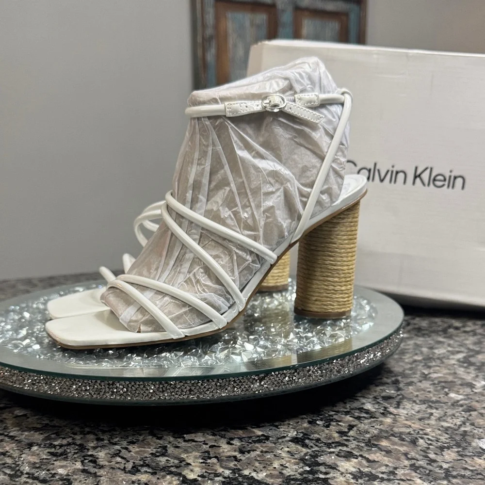 Calvin Klein White round Block Heel Sandals NWT 9.5